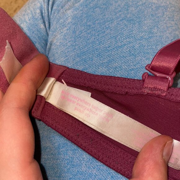 Bras - Picture 6 of 7